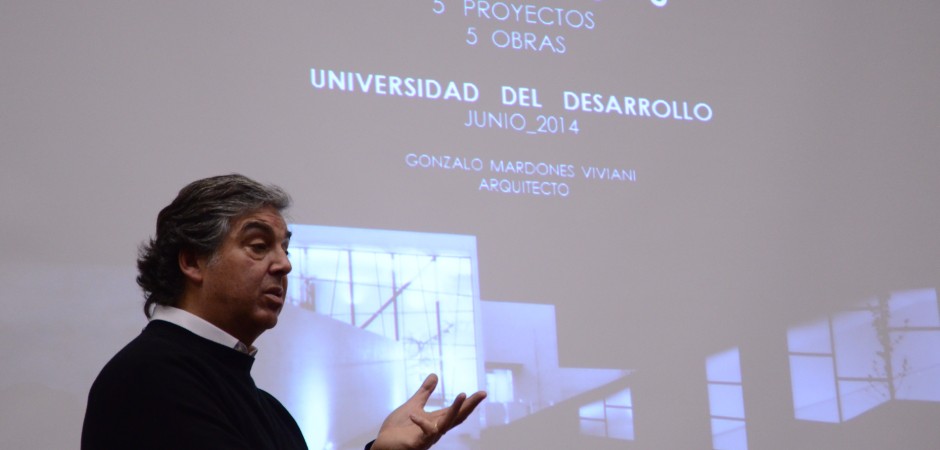 Ciclo de Charlas “Arquitectura Cívica: Un Espacio Democrático” -  Gonzalo Mardones