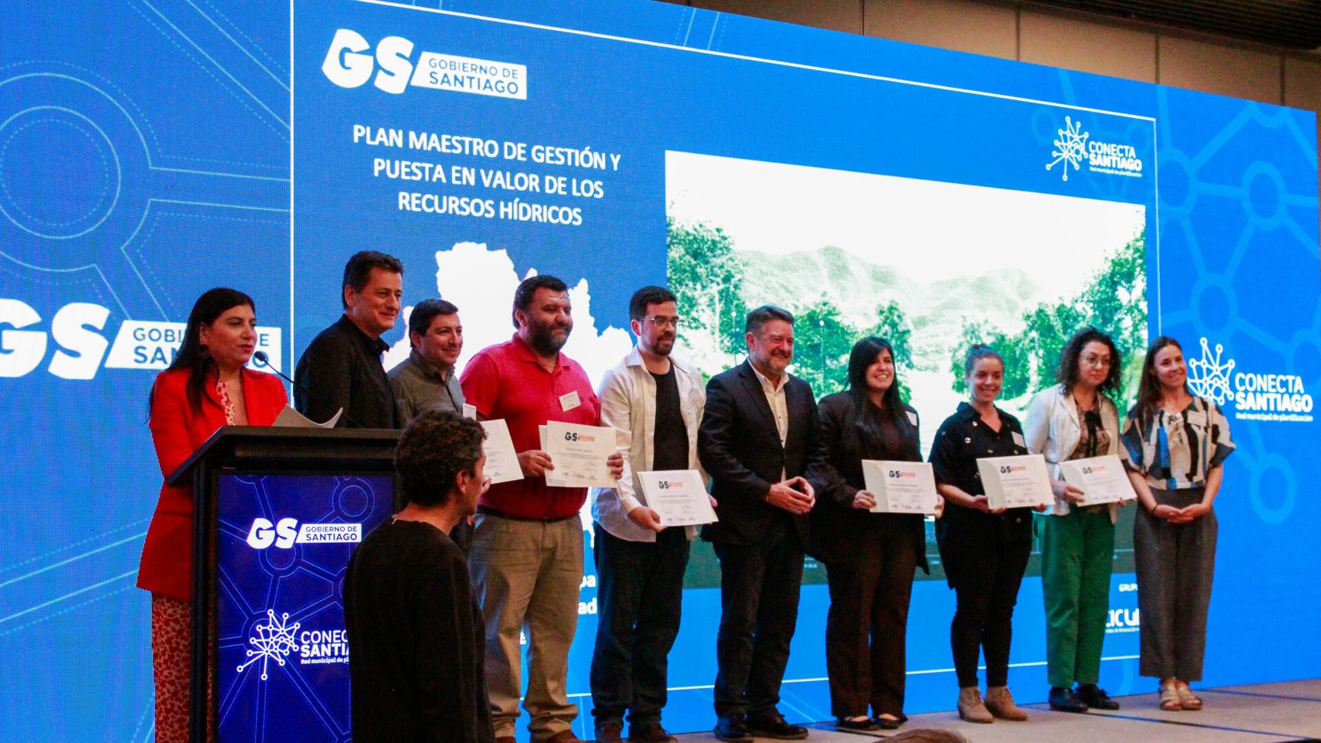 CONECTA SANTIAGO CULMINA SU DIPLOMADO CON LA GRADUACIÓN DE SECPLA Y ...